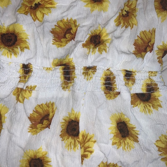 Sunflower playsuit - Picture 4 of 4